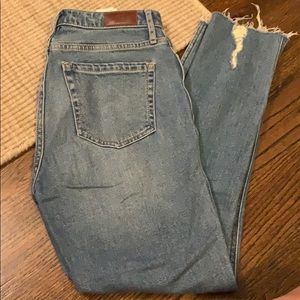 Hollister Size 3 ultra high mom jeans